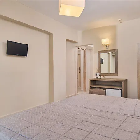 Mavrikos Hotel 3*