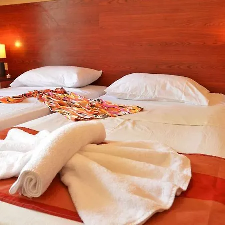 Hotel Mavrikos