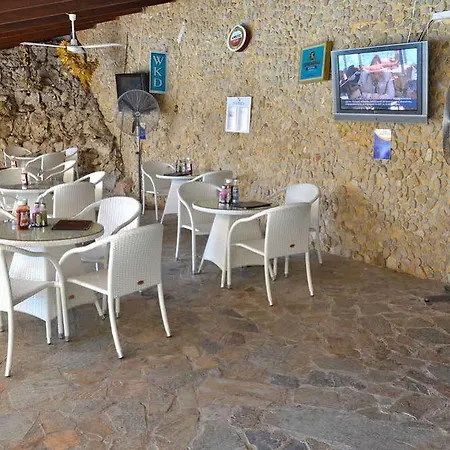 Mavrikos Hotel 3*
