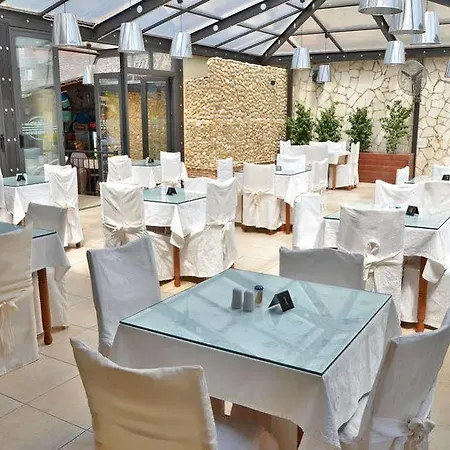 Mavrikos Hotel